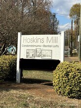 201 S Hoskins Rd in Charlotte, NC - Building Photo - Building Photo