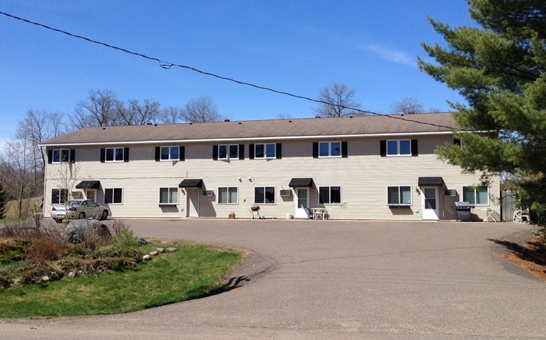 510 Pearl St in Balsam Lake, WI - Building Photo