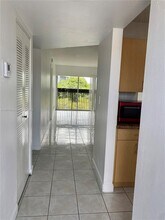 8740 N Sherman Cir in Miramar, FL - Building Photo - Building Photo