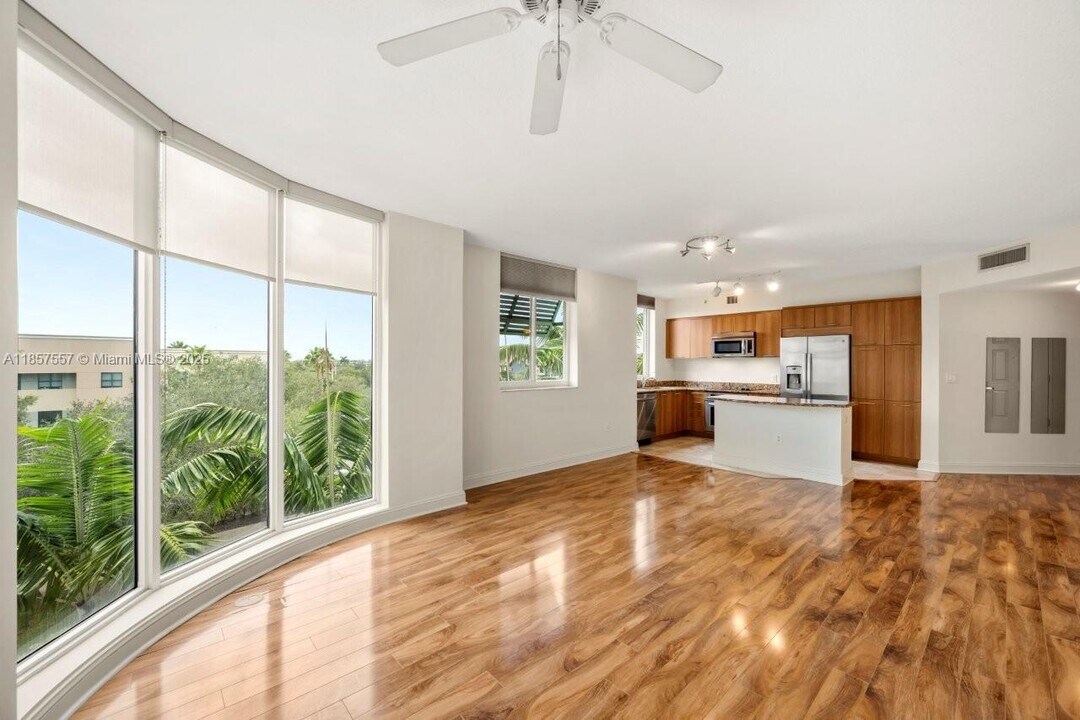 510 NW 84th Ave, Unit 423 in Plantation, FL - Building Photo