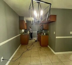 5601 Littleridge Dr in Louisville, KY - Foto de edificio - Building Photo