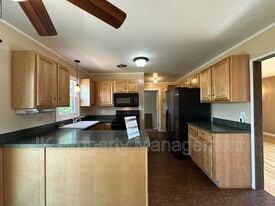 710 48th St S in Great Falls, MT - Building Photo