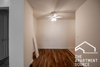 540 W Roscoe St in Chicago, IL - Building Photo - Building Photo