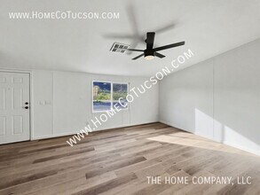 9950 N El Uno Minor in Tucson, AZ - Building Photo - Building Photo