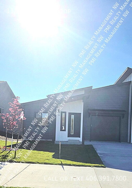 112 W View Dr in Kalispell, MT - Building Photo