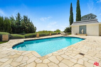 10834 Savona Rd in Los Angeles, CA - Building Photo - Building Photo