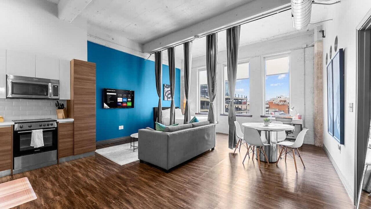 500 S Ervay St in Dallas, TX - Building Photo