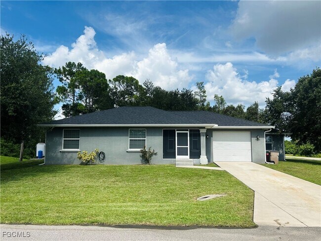5342 Bristo St in Lehigh Acres, FL - Building Photo - Building Photo