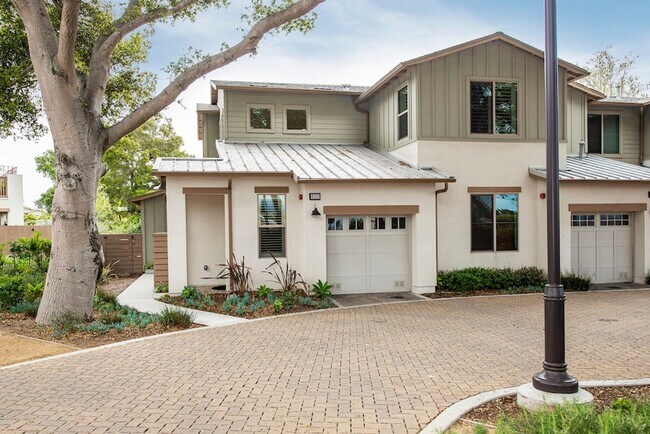 4003 Green Heron Springs Rd in Carpinteria, CA - Building Photo - Building Photo