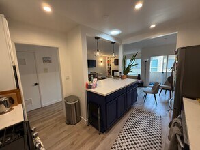 740 N Orlando in West Hollywood, CA - Foto de edificio - Building Photo