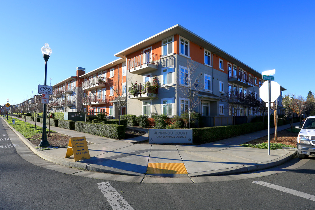 Arroyo Point in Santa Rosa, CA - Foto de edificio