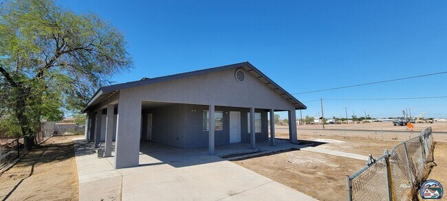 property at 501 E Alamo St