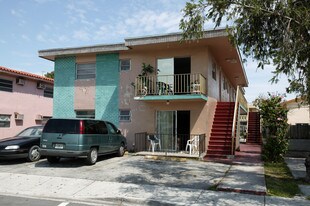 55 W 6th St in Hialeah, FL - Building Photo