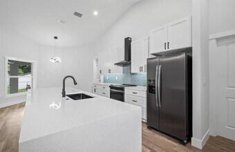 12235 Hernando Rd in North Port, FL - Building Photo - Building Photo