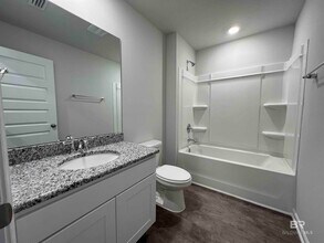 10227 Ruffian Rte in Daphne, AL - Building Photo - Building Photo