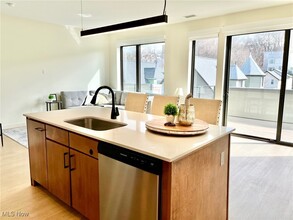 2189 Cornell Rd in Cleveland, OH - Building Photo - Building Photo