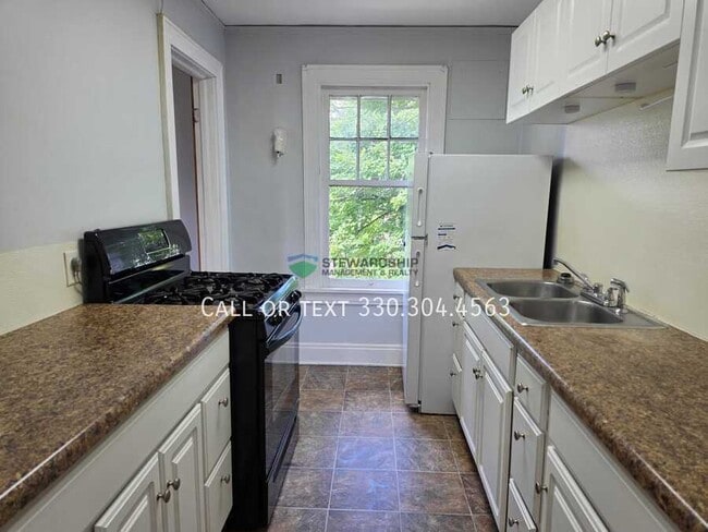 property at 104 6th St NE
