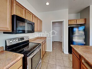 6911 W Irwin Ave in Laveen, AZ - Foto de edificio - Building Photo