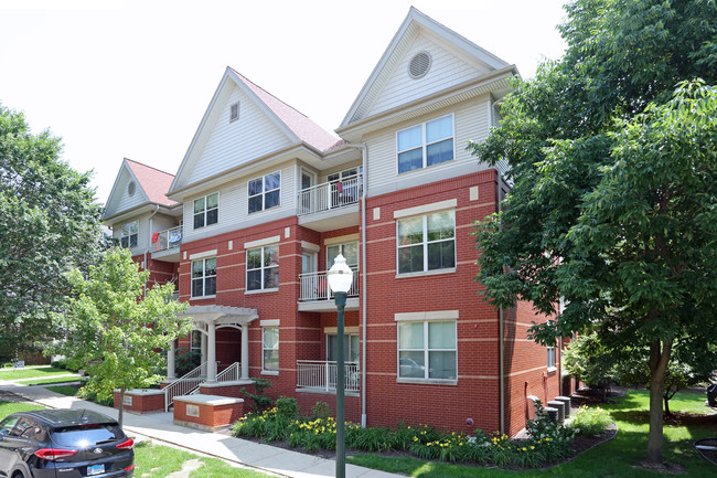 City Gables Apartments in Madison, WI - Building Photo - Building Photo