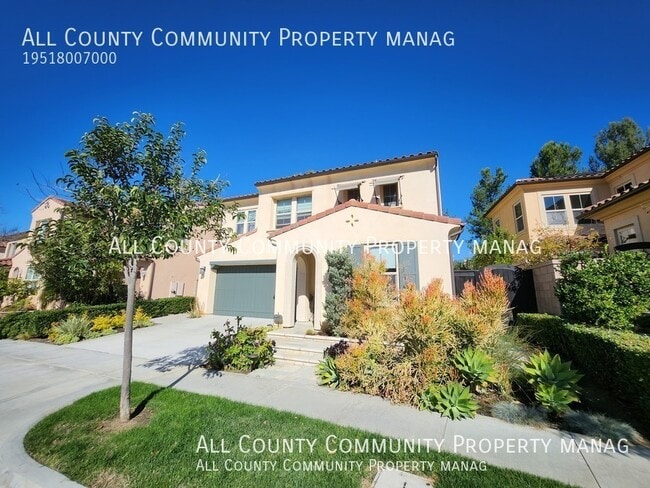 43 Los Indios in Irvine, CA - Building Photo - Building Photo