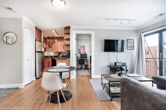 4144 N Sheridan Rd, Unit 403 in Chicago, IL - Foto de edificio - Building Photo