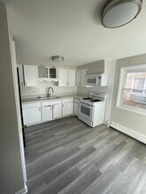 2802 N Rutherford Ave in Chicago, IL - Building Photo - Building Photo