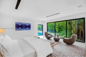 223 Shore Dr S in Miami, FL - Building Photo - Building Photo