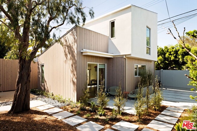 property at 2209 Louella Ave