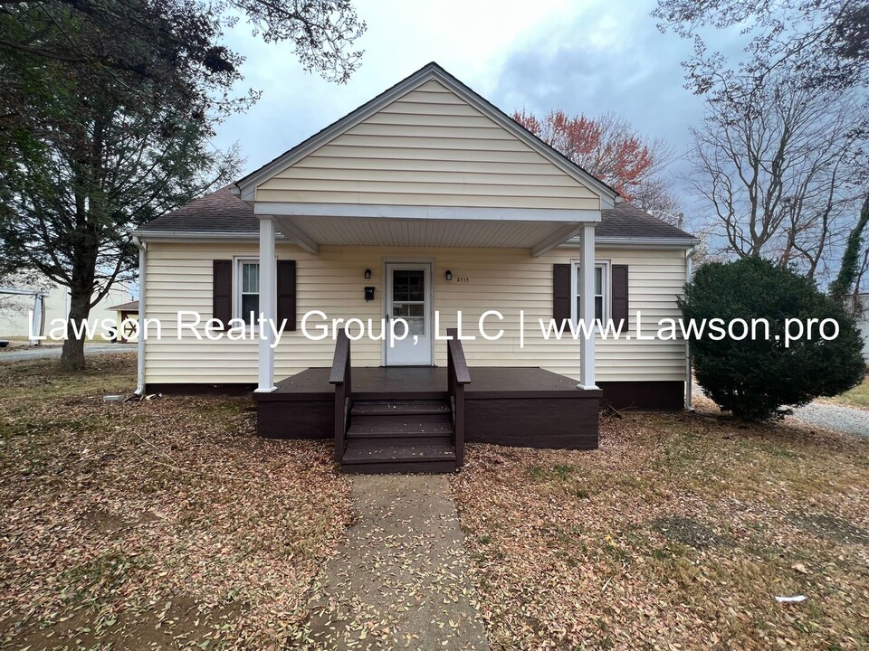 2713 Plantation Rd NE in Roanoke, VA - Building Photo