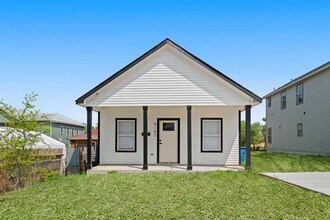 918 Dawson St-Unit -2 in San Antonio, TX - Building Photo - Building Photo