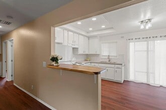 39220 San Francisquito Canyon Rd in Santa Clarita, CA - Building Photo - Building Photo