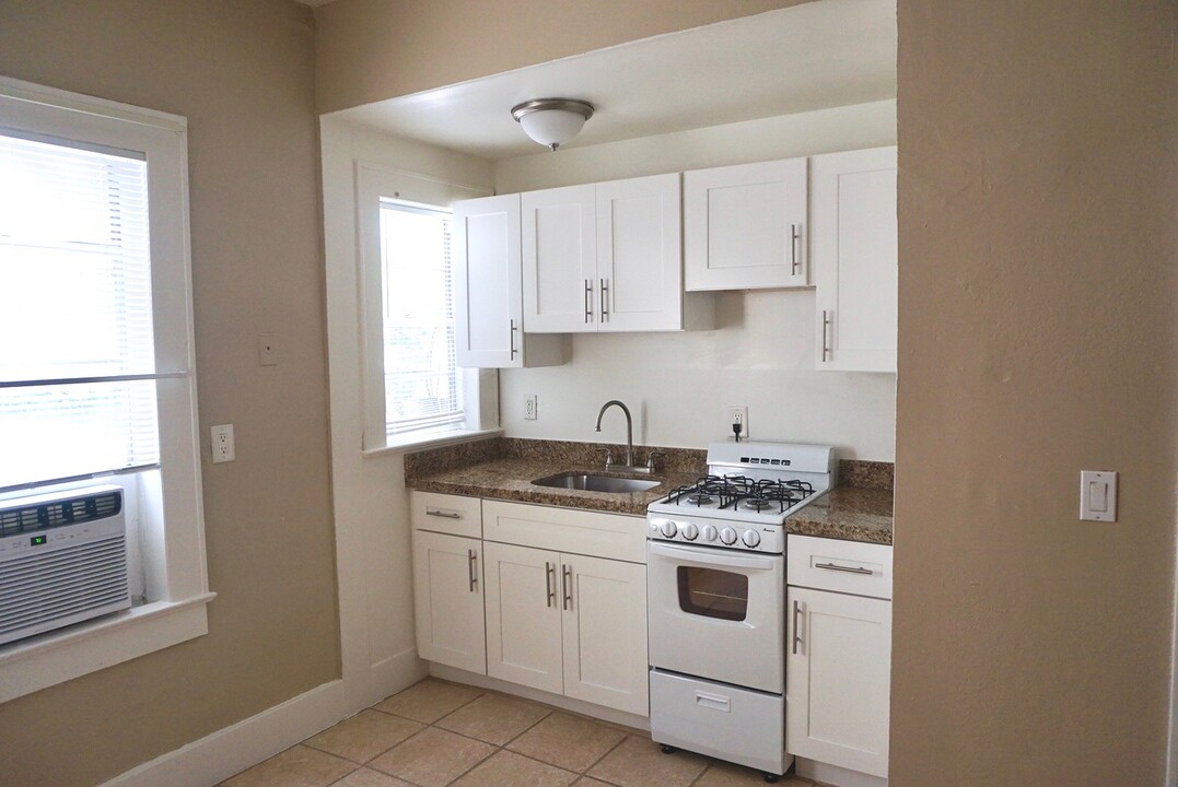 Apache Trail Apartments Photo