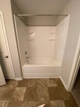 2036 East Park Dr in Lancaster, SC - Foto de edificio - Building Photo