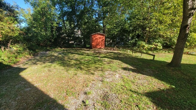 421 E Thornton St in Akron, OH - Foto de edificio - Building Photo