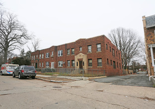 1508 Neal St NE in Washington, DC - Foto de edificio - Building Photo