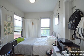 43 Park Vale Ave, Unit 3 in Boston, MA - Foto de edificio - Building Photo