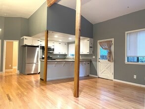 13556 Lee Ln in Nevada City, CA - Building Photo - Building Photo