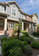 7422 E 7th Ave Unit 14 in Denver, CO - Foto de edificio - Building Photo
