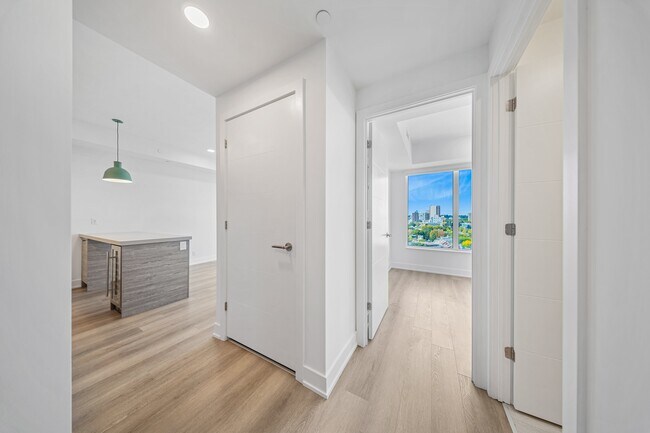 484 Spadina Ave. in Toronto, ON - Building Photo - Building Photo