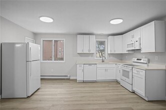 164 Fruit Hill Ave in Providence, RI - Building Photo - Building Photo