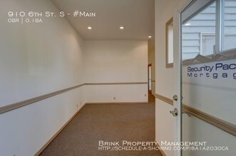 910 6th St South-Unit -#Main in Kirkland, WA - Building Photo - Building Photo