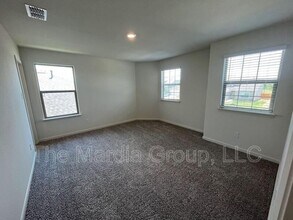 13820 Musselshell Dr in Ponder, TX - Building Photo - Building Photo
