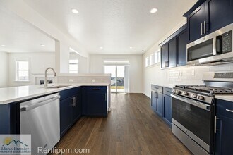 10469 W Royal Fern Ct in Star, ID - Building Photo - Building Photo