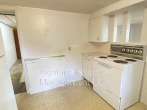 1233 NE Cove Way in Pullman, WA - Building Photo - Building Photo