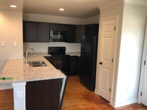 8806 Old Seguin Rd in Converse, TX - Building Photo - Building Photo