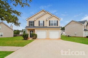 4928 Bryant Dr in Snellville, GA - Building Photo