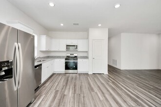 10319 Malta Trce Dr in Rosharon, TX - Foto de edificio - Building Photo