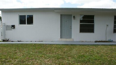 6109 SW 30th St in Miramar, FL - Building Photo - Building Photo