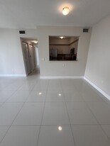 117 NW 42nd Ave, Unit 908 in Miami, FL - Building Photo - Building Photo