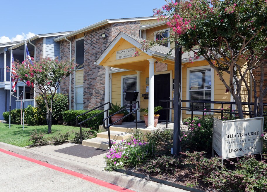 Casa Linda Apartments Dallas, TX Apartments For Rent
